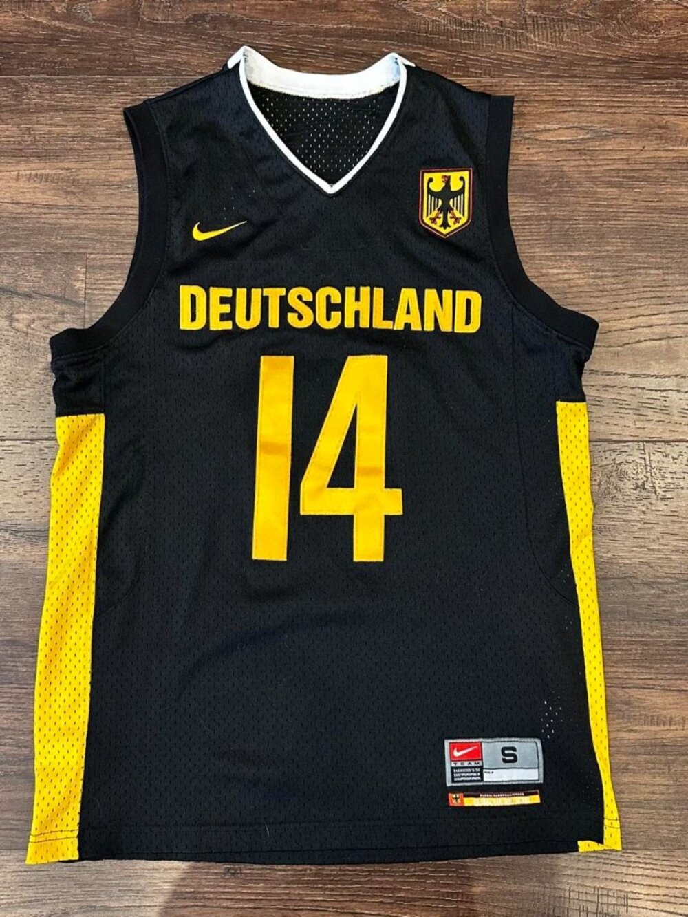 Nike Germany Deutschland Dirk Nowitzki 14 Basketball Jersey Black Yellow Size S